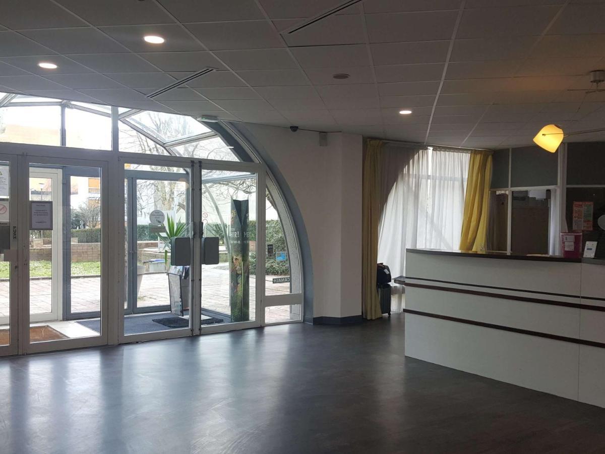 Hotelf1 Cergy Zewnętrze zdjęcie