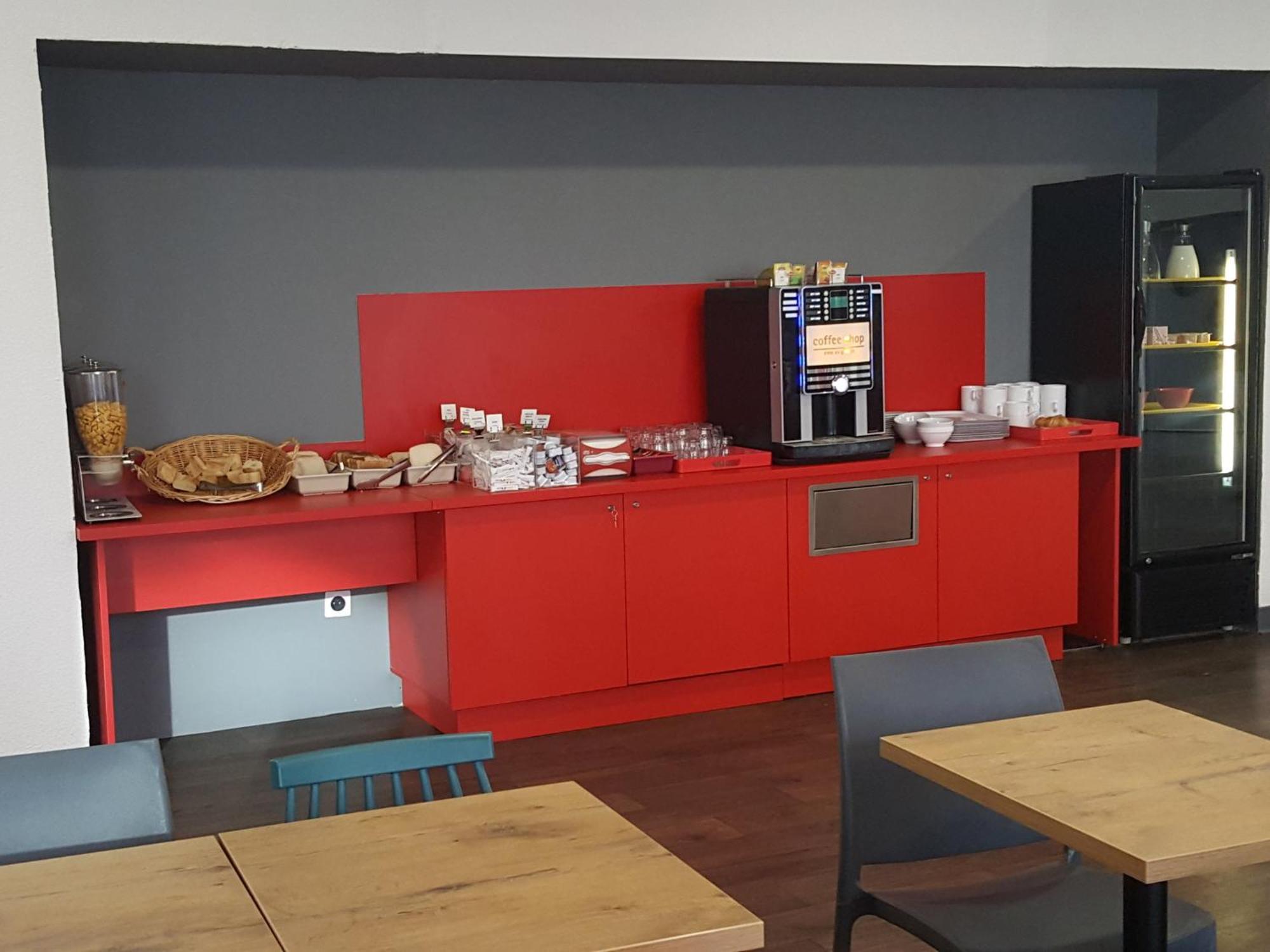 Hotelf1 Cergy Zewnętrze zdjęcie